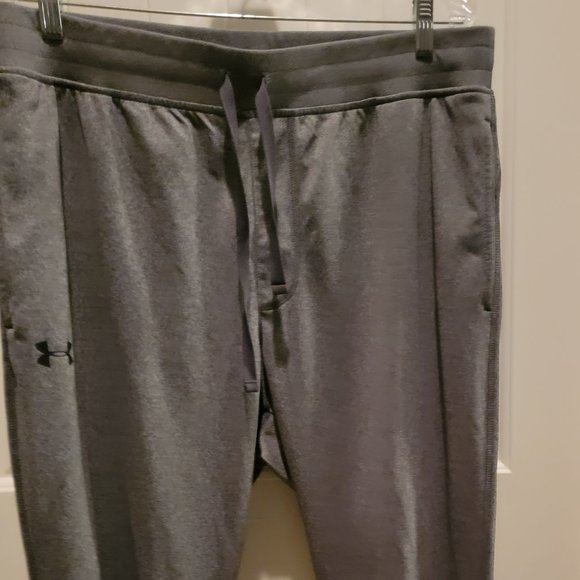 Under Armour Sweatpants Men's Size Extra Large Gray ColdGear Loose Jogger - Picture 1 of 8